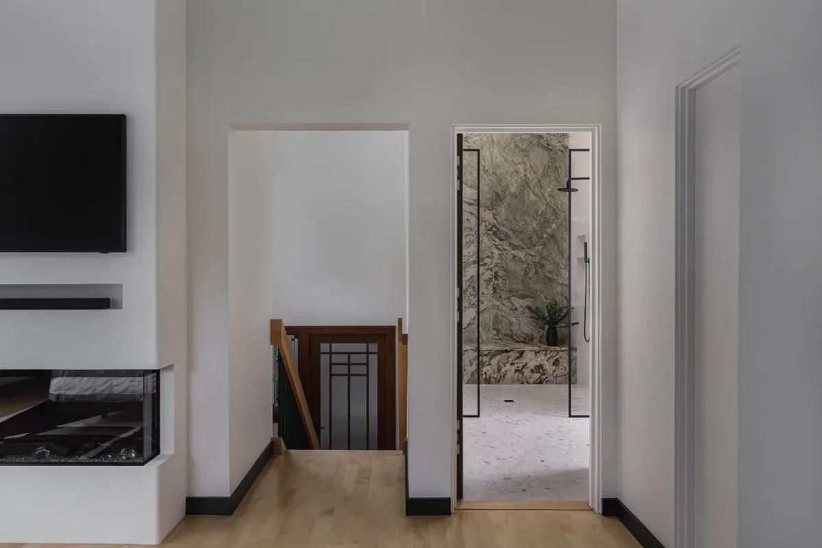 Kristen Bathroom and Bedroom in Buffalo