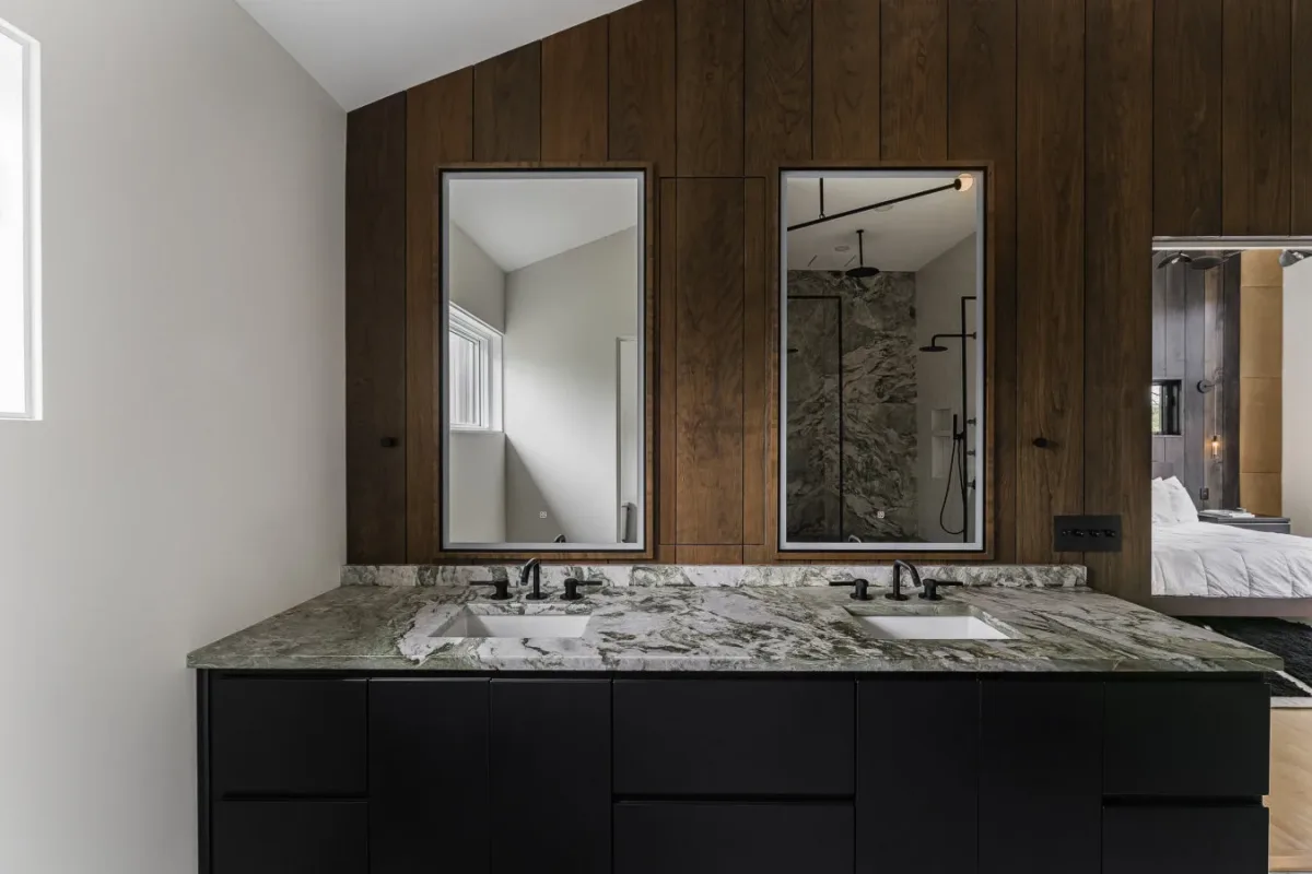 Kristen Bathroom and Bedroom in Buffalo