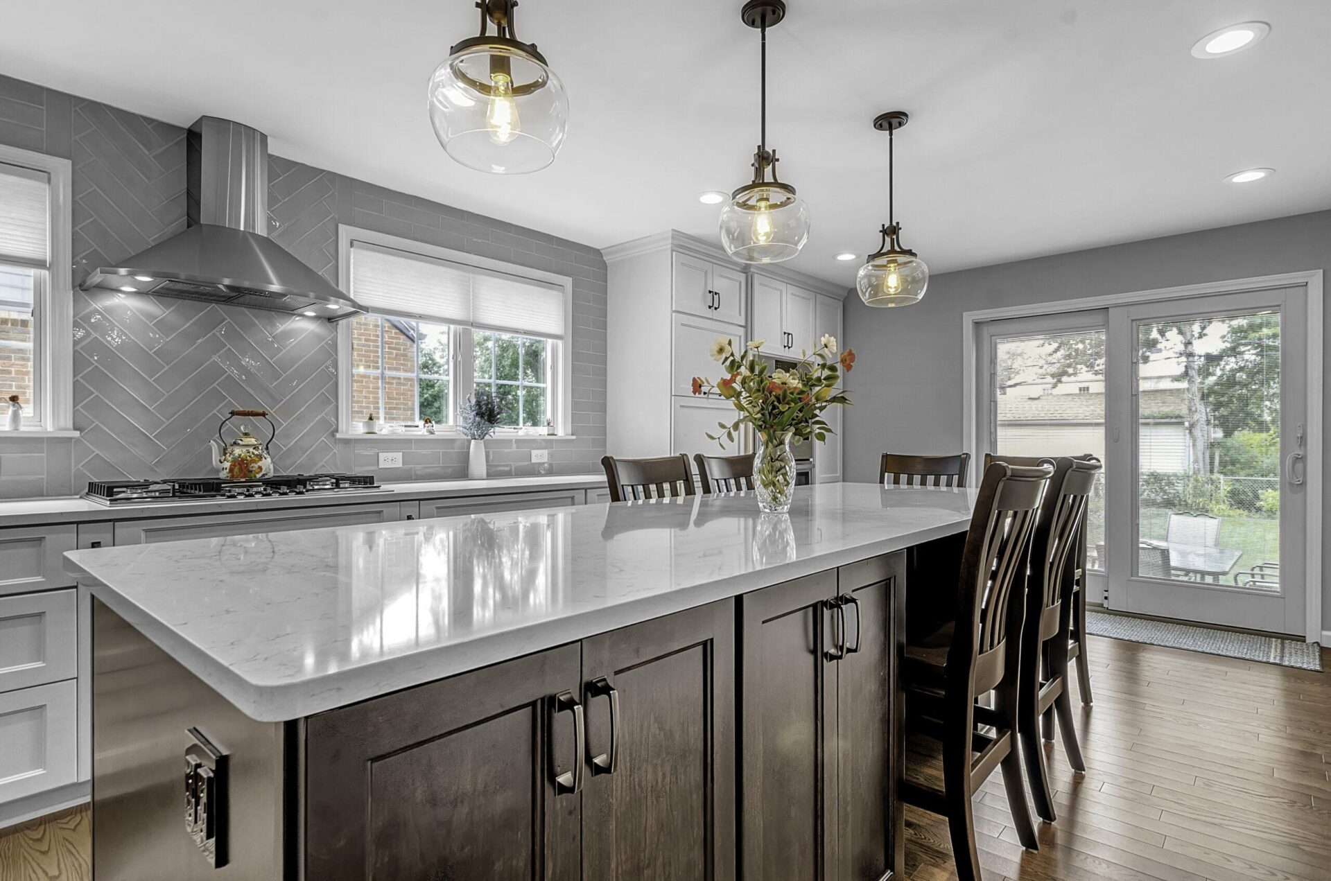 kitchen remodeling contractor