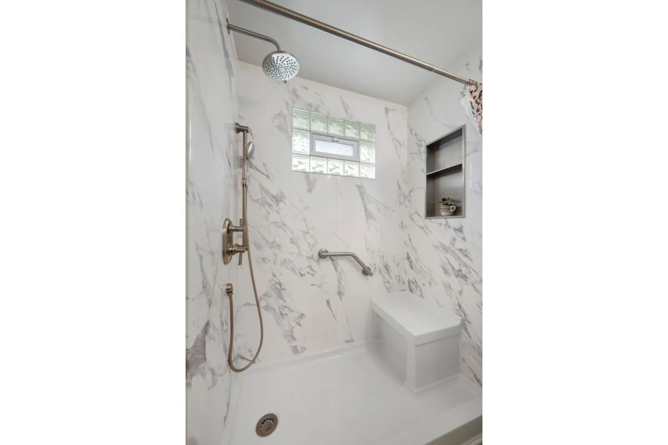 Upper Mt Bathroom in Buffalo