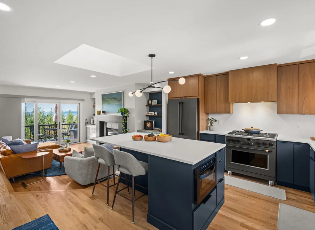 Lakefront Open Floor in Buffalo
