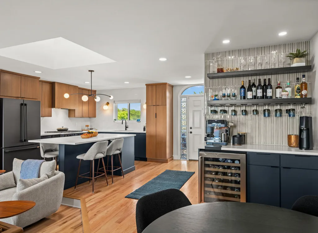 Lakefront Open Floor in Buffalo